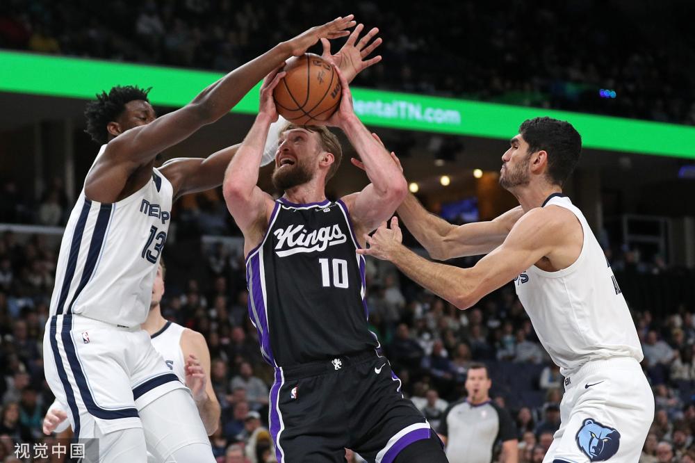 守在屏幕前 守在屏幕前