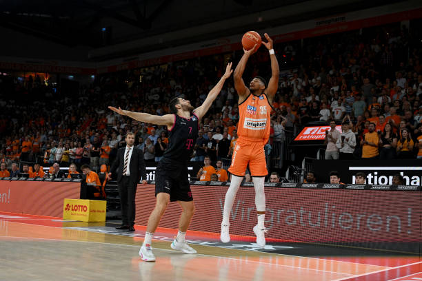 随国家队征 随国家队征