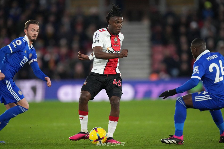 而是依然坚 而是依然坚